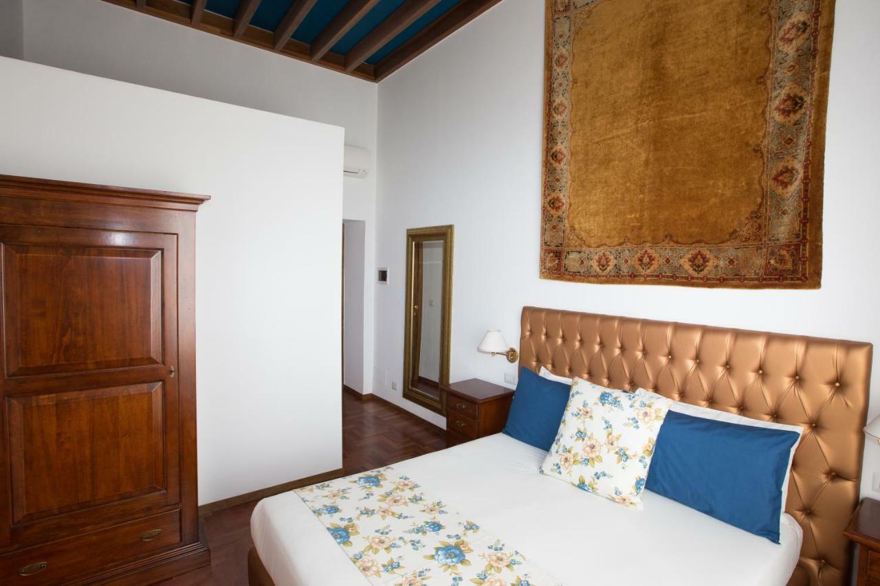 Ad2015 Guest House Рим Екстериор снимка