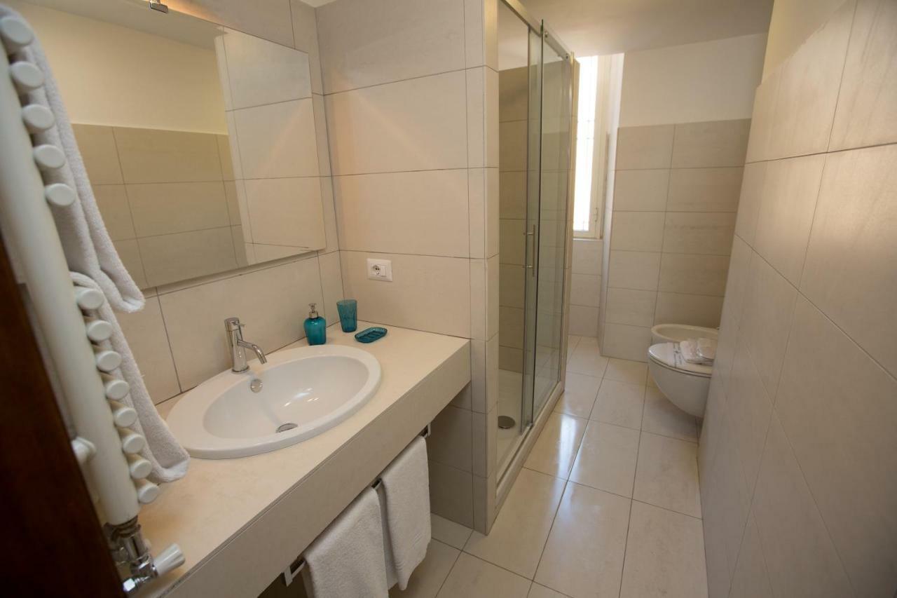 Ad2015 Guest House Рим Екстериор снимка